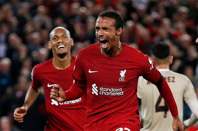Matip toả sáng, Liverpool nhọc nhằn đánh bại Ajax