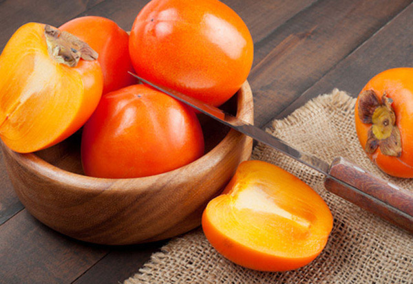 Những lưu ý khi ăn hồng bạn phải biết