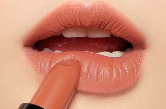 Bí quyết chọn đồ trang điểm bạn phải biết