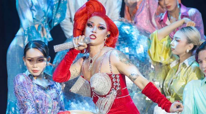 Không thể rời mắt khỏi sự biến hóa khôn lường của Thanh Duy trong liveshow 