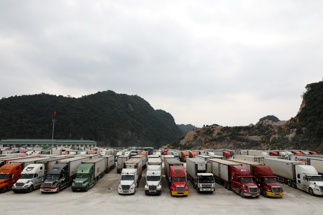 Bộ Công Thương lập đoàn kiểm tra kinh doanh tạm nhập, tái xuất