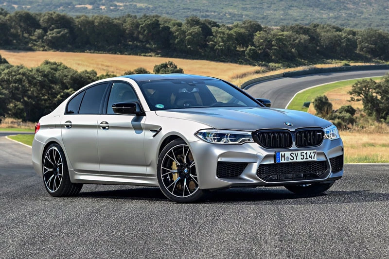 3. BMW M5.