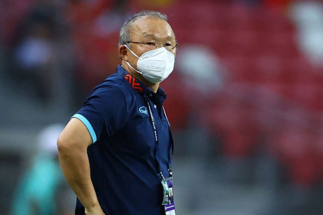 HLV Park Hang Seo phản ứng cực gắt để bảo vệ 'con cưng' của bầu Đức