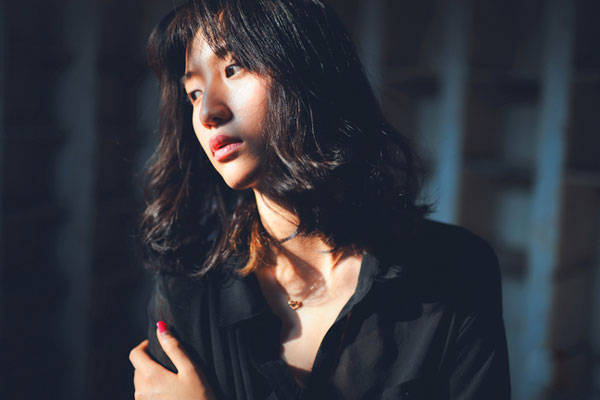 Vợ đi đêm về hôm, cài định vị thấy vợ đến khách sạn, tôi đi theo đánh ghen để rồi lặng người trước cảnh tượng kinh hoàng ấy