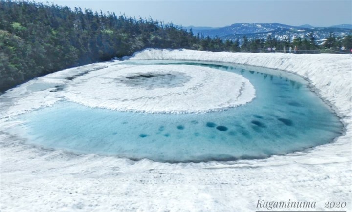 Kỳ ảo Hồ Mắt Rồng chỉ xuất hiện đúng một lần trong năm - 3