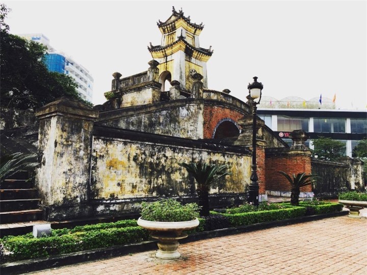 Ngắm tòa thành cổ gần 400 tuổi ở Quảng Bình từng vang danh cả nước một thời - 2