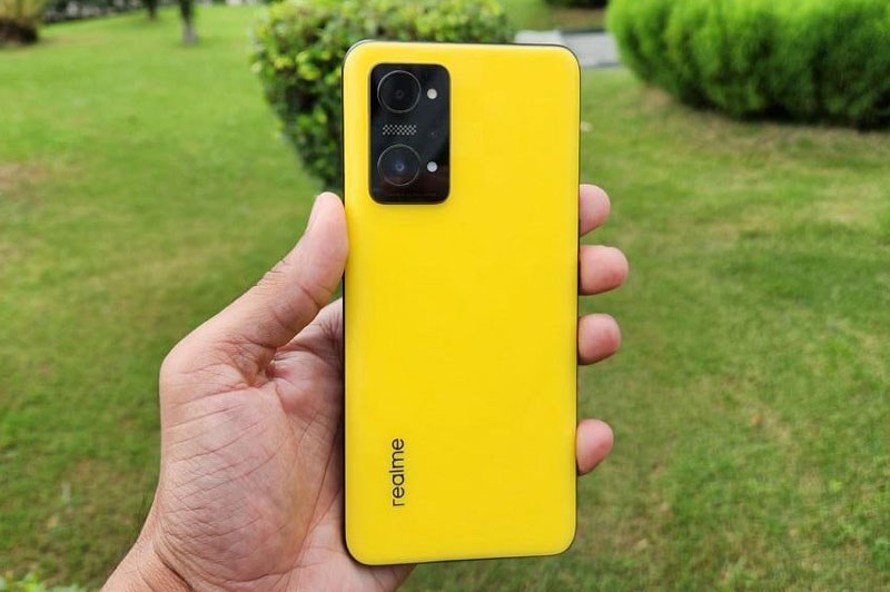 Smartphone cấu hình ‘khủng’, màn hình 120Hz, sạc 80W, giá gần 9 triệu đồng