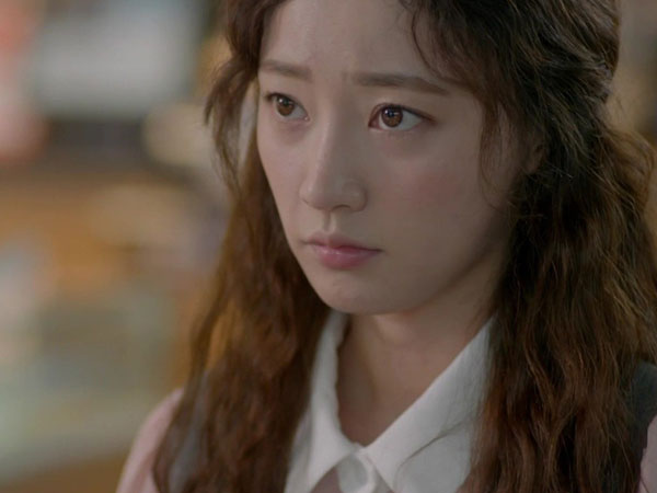 Xót con đi lớp khóc khan cả tiếng, tôi đưa con về thì bị mẹ chồng ném thẳng vào mặt câu chua chát này