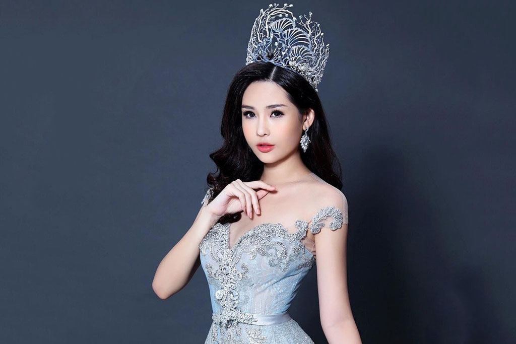 Choáng ngợp với học vấn 'không phải dạng vừa' của 2 nàng hậu họ Lê