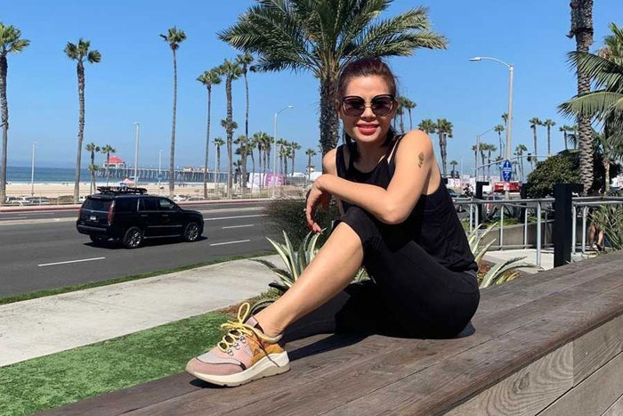 Cuộc sống của ca sĩ Ngọc Anh 3A sau thời dài gian ở ẩn: Ở biệt thự ven biển, giản dị nhưng hạnh phúc bên chồng Tây