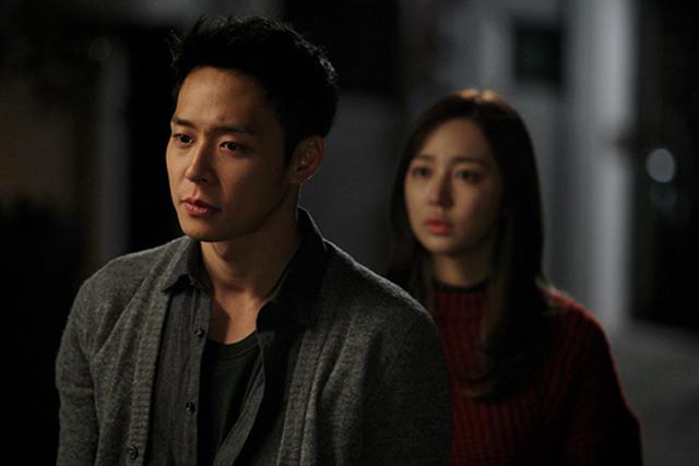 Từng nằng nặc cãi lời mẹ lấy bằng được vợ đẹp, giờ tôi hối hận cũng đã muộn màng