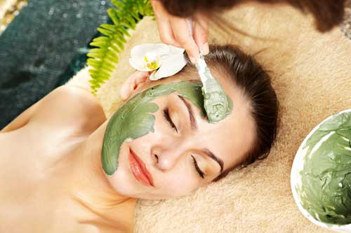 Mặt nạ bột trà xanh trị sạch mụn trong 1 tuần
