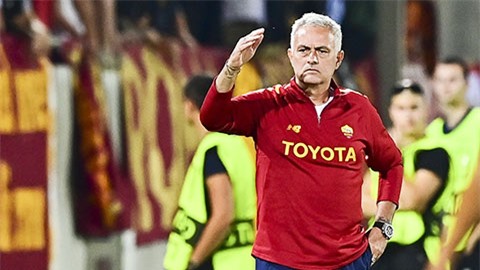 Mourinho bế tắc với hàng công của Roma