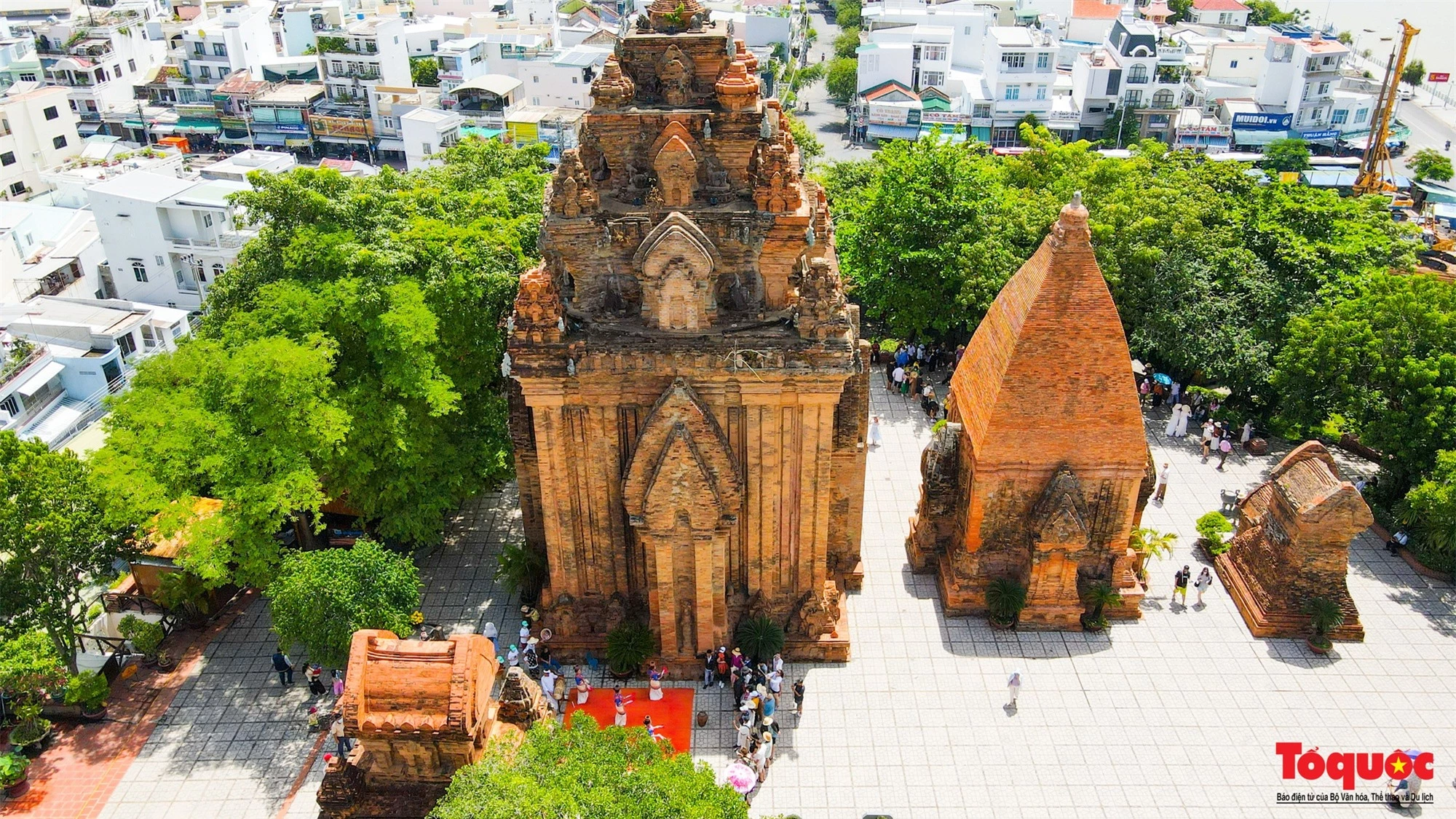 Tháp bà Ponagar: Kiệt tác kiến trúc của người Chăm - Ảnh 14.