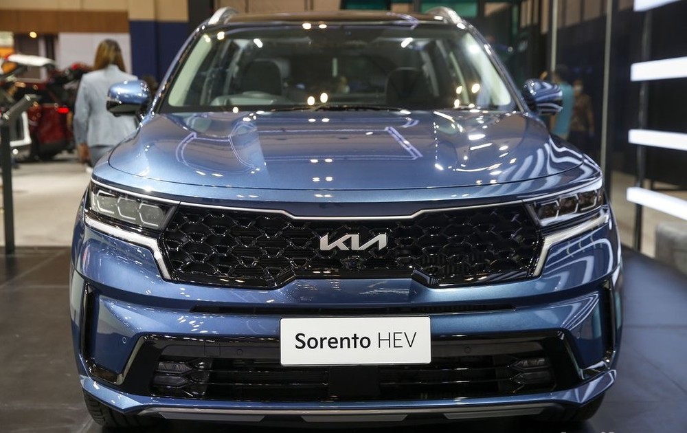 Đại lý bất ngờ nhận đặt cọc Kia Sorento hybrid, có thể giao xe vào cuối năm