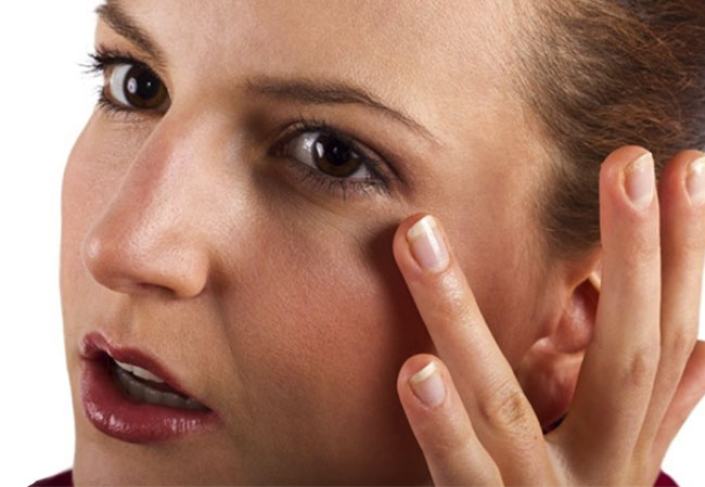 3 cách chữa 'mắt gấu trúc'