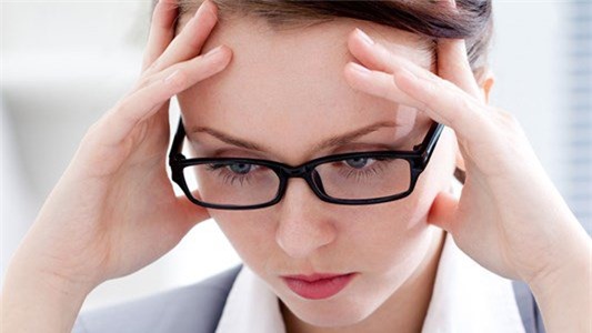 3 cách chăm sóc mắt đúng cho người bị cận thị