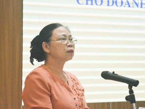 Bà Lê Thị Nhã - đại diện doanh nghiệp kinh doanh xăng dầu ở Thường Tín (Hà Nội).
