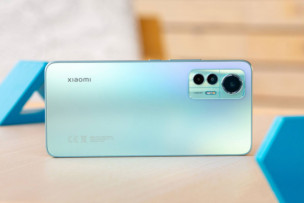 Đánh giá Xiaomi 12 Lite 5G vừa lên kệ tại Việt Nam: Chống nước, chip S778G 5G, RAM 8 GB, sạc 67W, giá 9,99 triệu 