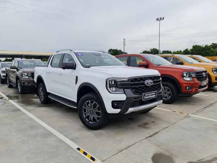 Ford Ranger đánh mất 'ngôi vương' doanh số tại Việt Nam