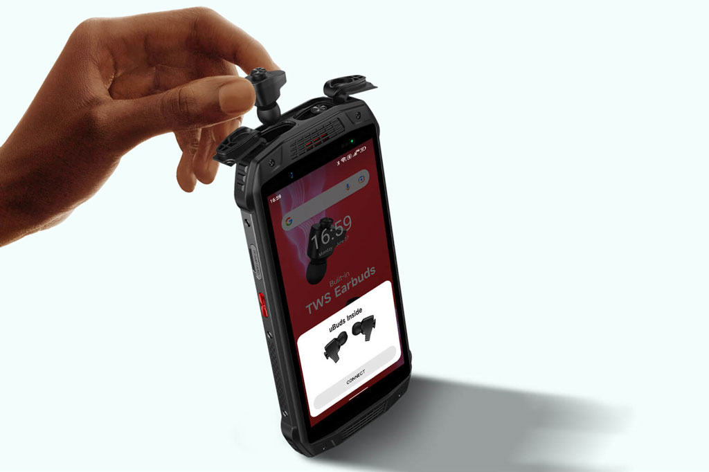 Trên tay smartphone tích hợp tai nghe Earbuds, pin 6.600 mAh, chống nước, giá hơn 6 triệu