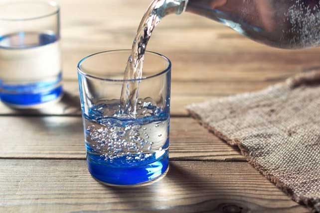 Nước đun sôi để nguội có ‘hạn sử dụng’ bao lâu? 5 thắc mắc về nước đun sôi ai cũng muốn biết