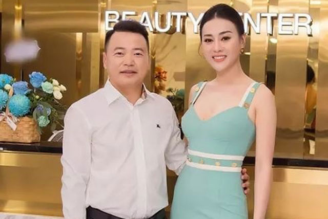 Phương Oanh lần đầu khoe ảnh bên shark Bình, dân tình chỉ chú ý vào điểm này