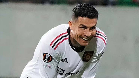 Mua Ronaldo, Man United nợ hơn nửa tỷ bảng