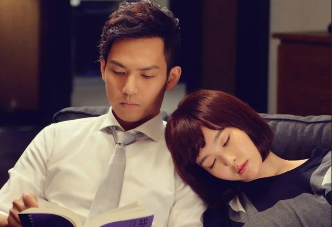 Nếu đàn ông bỗng dưng phát sinh 4 biểu hiện này, phụ nữ hãy chuẩn bị "xuất chiêu"