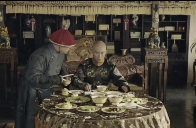 Bữa ăn của Hoàng đế nhà Thanh có xa hoa khủng khiếp như trong phim? Sử sách ghi lại sự thật khiến hậu thế phải choáng váng - Ảnh 2.