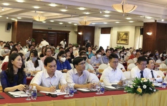 Ngày 23/9, tại Hội nghị đối thoại doanh nghiệp, Cục Hải quan TP Hồ Chí Minh đã giải đáp nhiều câu hỏi vướng mắc cho doanh nghiệp (DN) xuất nhập khẩu (XNK).