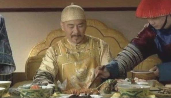 Bữa ăn của Hoàng đế nhà Thanh có xa hoa khủng khiếp như trong phim? Sử sách ghi lại sự thật khiến hậu thế phải choáng váng