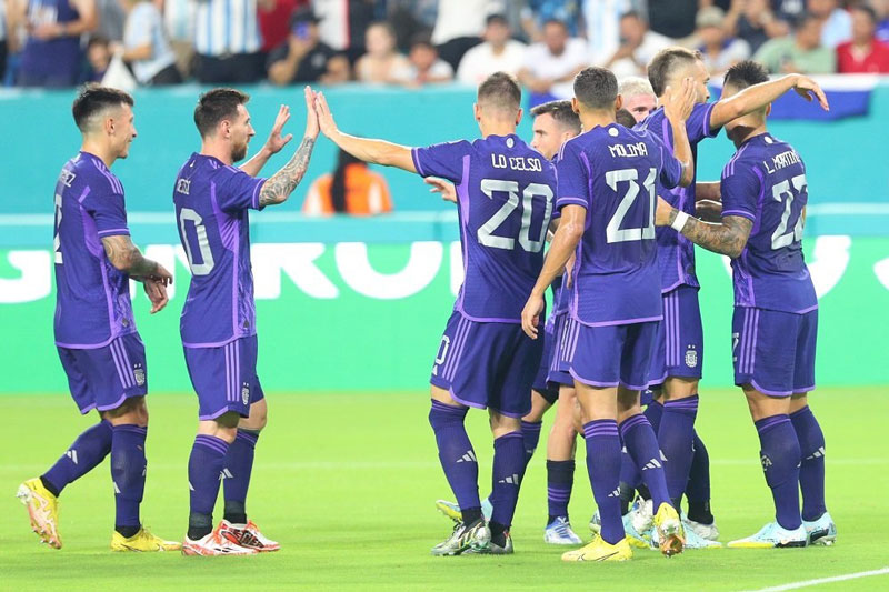 Messi lập cú đúp, Argentina đè bẹp đối thủ Honduras