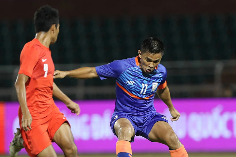 Hòa Singapore, Ấn Độ tranh cúp với ĐT Việt Nam