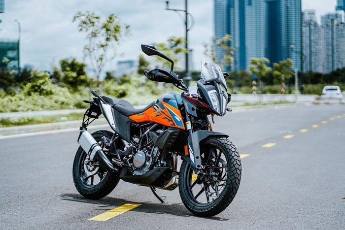 KTM 390 Adventure 2022 giá 236 triệu đồng tại Việt Nam