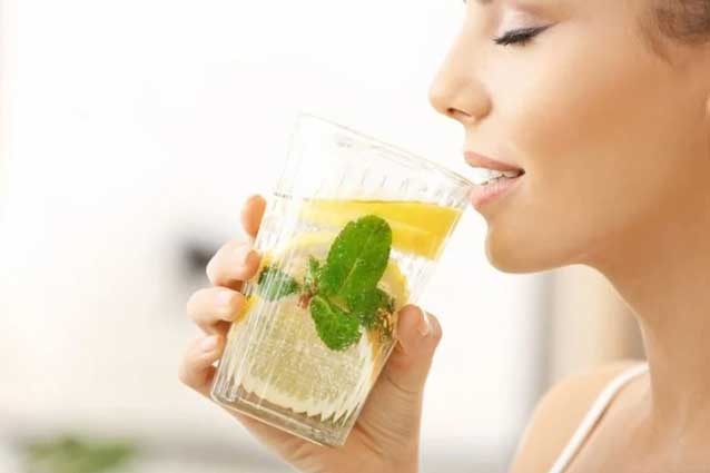 1 cốc nước chanh đơn giản làm sạch máu, phòng ngừa nguy cơ đột quỵ khi cho thêm thứ này