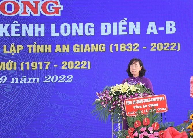 bà Nguyễn Thị Minh Thúy - Phó Chủ tịch UBND tỉnh An Giang chia sẻ
