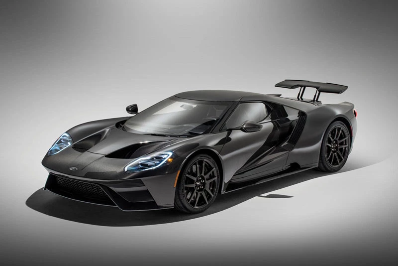 1. Ford GT (giá khởi điểm: 500.000 USD).