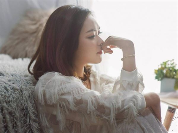 Mang bầu 7 tháng phát hiện chồng ngoại tình, cô vợ hết bị kẻ thứ 3 ghen ngược lại ngã ngửa vì câu "lấy vợ như chơi đồ mẹ con"