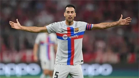 Busquets bác bỏ tin đồn thất thiệt về tương lai tại Barca