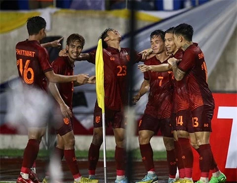 Thái Lan đã làm dịu dư luận bằng trận thắng Trinidad&Tobago
