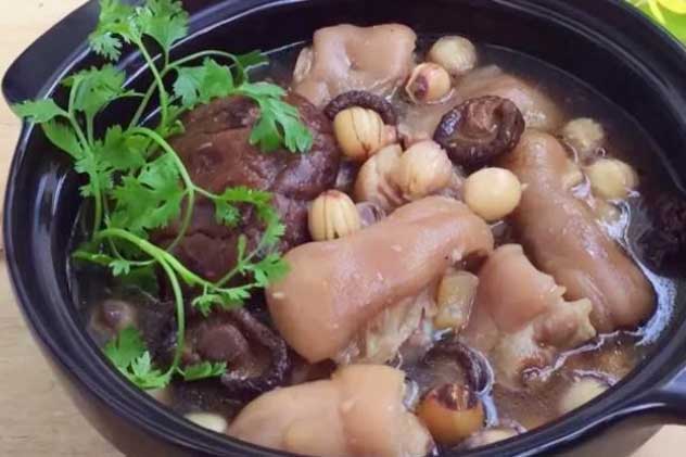 4 món canh tốt cho người loãng xương, đau mỏi vai gáy, thiếu máu não