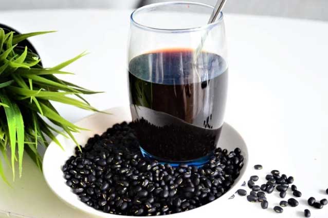 Uống 1 cốc nước đậu đen theo cách này cân nặng đến mấy cũng giảm nhanh chóng