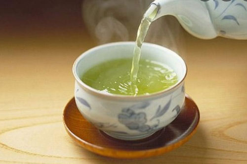 Uống trà xanh và trà đen có thể làm giảm nguy cơ mắc ung thư