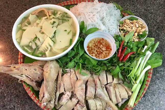 Tuyệt chiêu luộc vịt siêu đơn giản thịt sẽ mềm tan, hết sạch mùi tanh, đậm đà hương vị