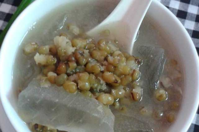 Mất ngủ kinh niên, phờ phạc cả người, suy nhược cơ thể: Nấu đậu xanh theo cách này ăn sẽ khỏi