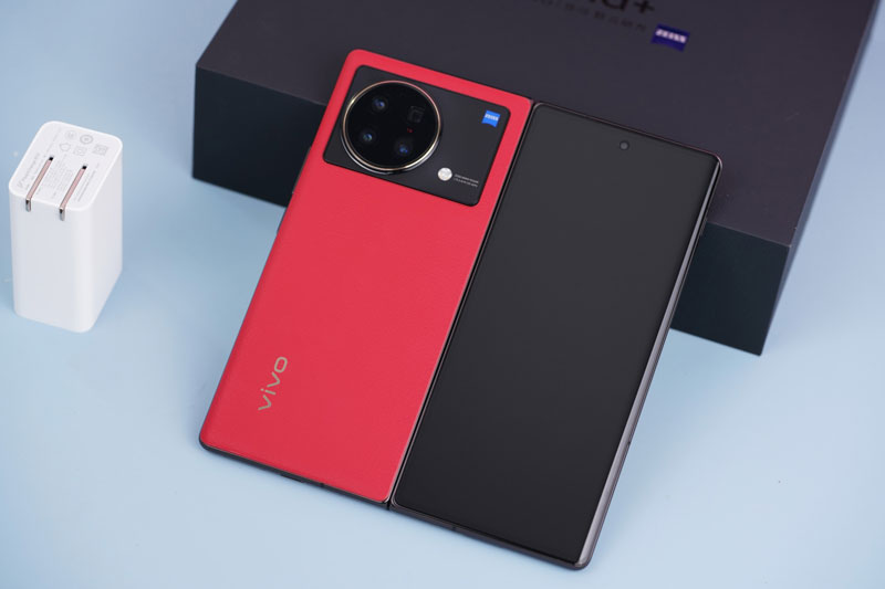 Đối thủ của Samsung Galaxy Z Fold4 ra mắt, giá hơn 33 triệu đồng