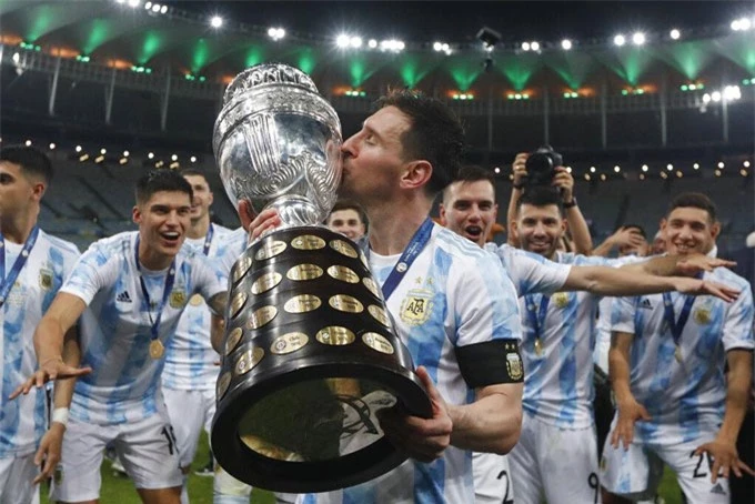 Messi giải cơn khát danh hiệu với ĐTQG bằng chức vô địch Copa America 2021