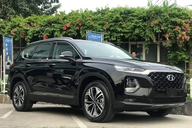 'Trùm giữ giá' Hyundai Santa Fe vẫn cao gần bằng xe mới, sau 2 năm lăn bánh