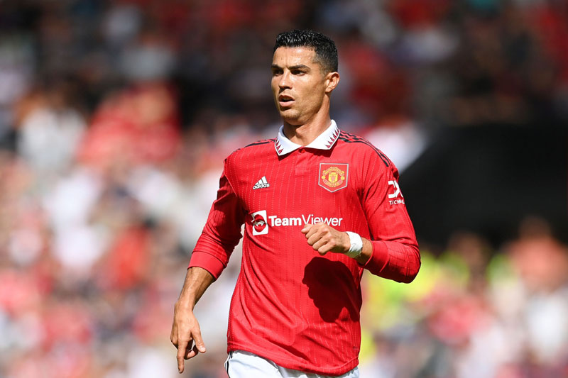 Chủ tịch đích thân lên tiếng, Ronaldo bỏ lỡ bến đỗ 'trong mơ' vào phút chót